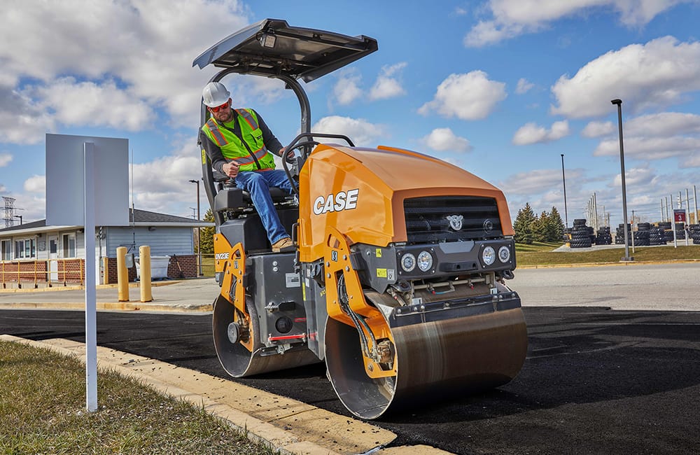 CASE DV23E Vibratory Tandem Roller