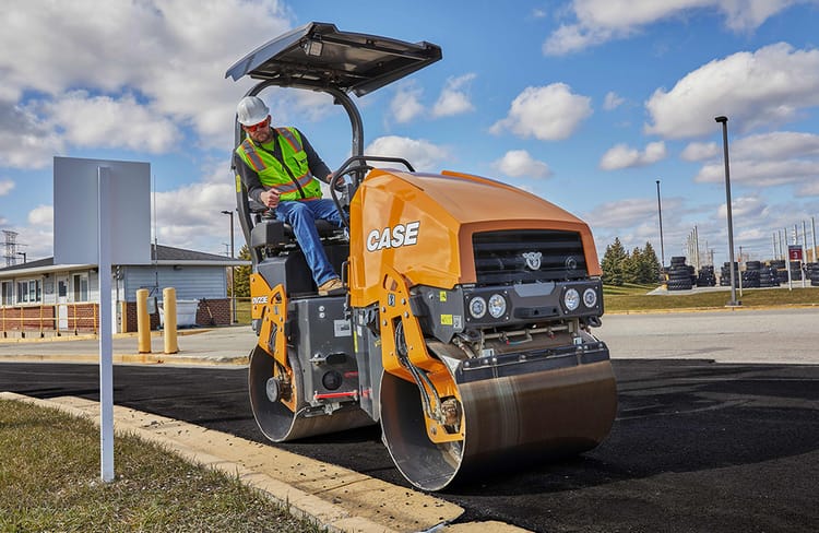 CASE DV23E Vibratory Tandem Roller