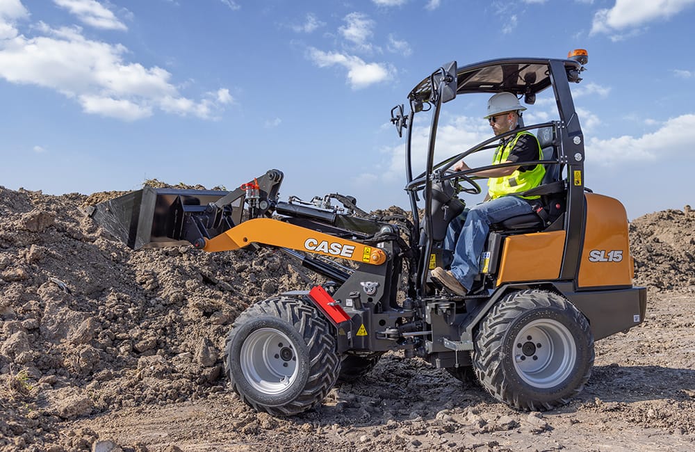 CASE Small Articulated Loader SL15